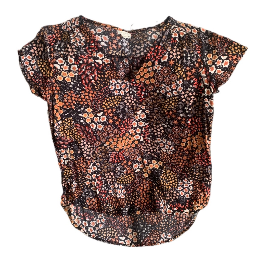 Pre Owned Women’s Hinge Short Sleeve Blouse Sz XS Floral Festive Casual Comfort